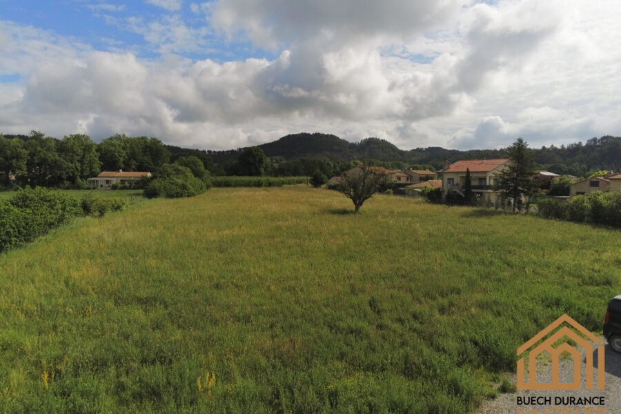 Terrain à vendre à Laragne-montéglin