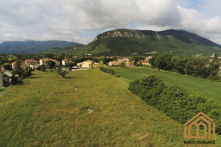 Terrain à vendre à Laragne-montéglin