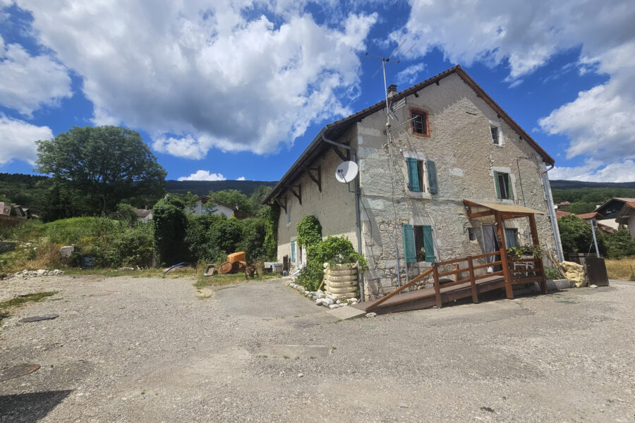 Maison à vendre à Péron