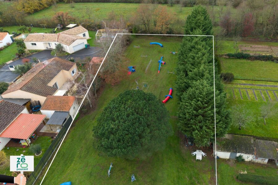 Terrain à vendre à Moutiers-sur-le-lay