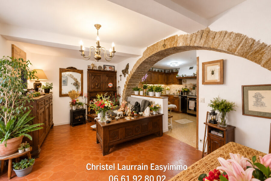 Maison à vendre à Régusse