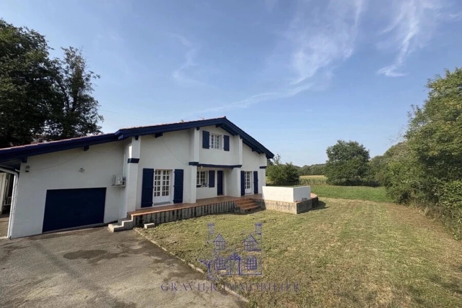 Maison à vendre à Urcuit