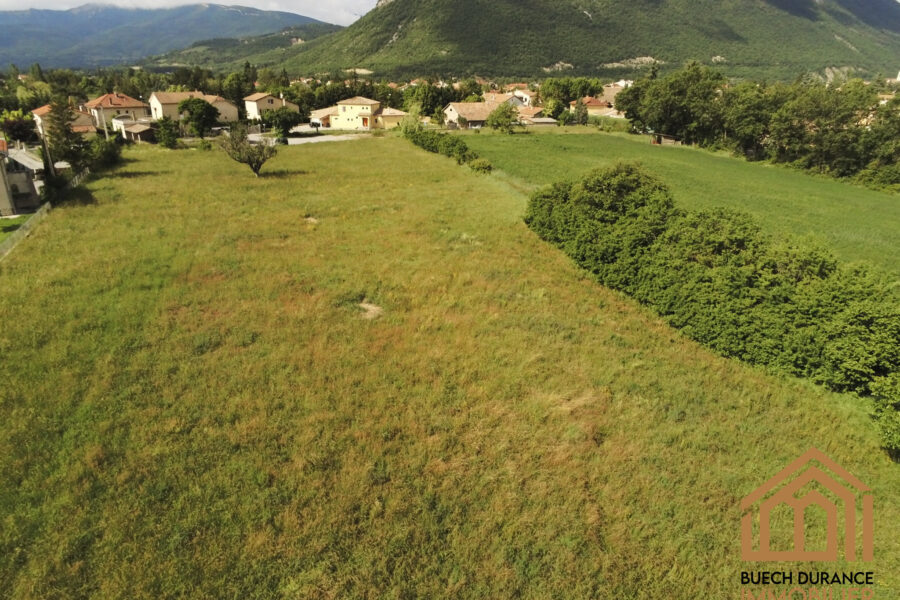 Terrain à vendre à Laragne-montéglin
