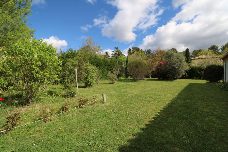Terrain à vendre à Assas