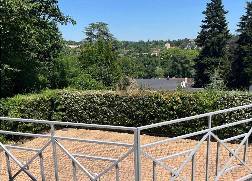 Maison à vendre à Charbonnières-les-bains