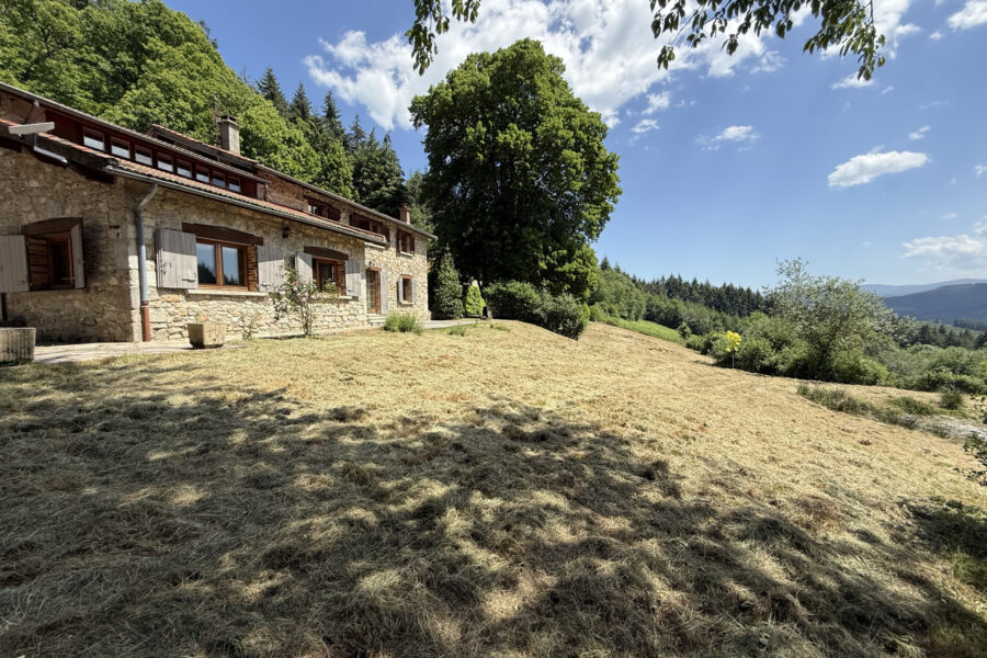 Maison à vendre à Celles-sur-durolle — Vue nature — photo 2