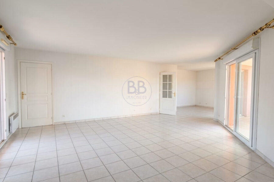 Appartement à vendre à Saint-raphaël