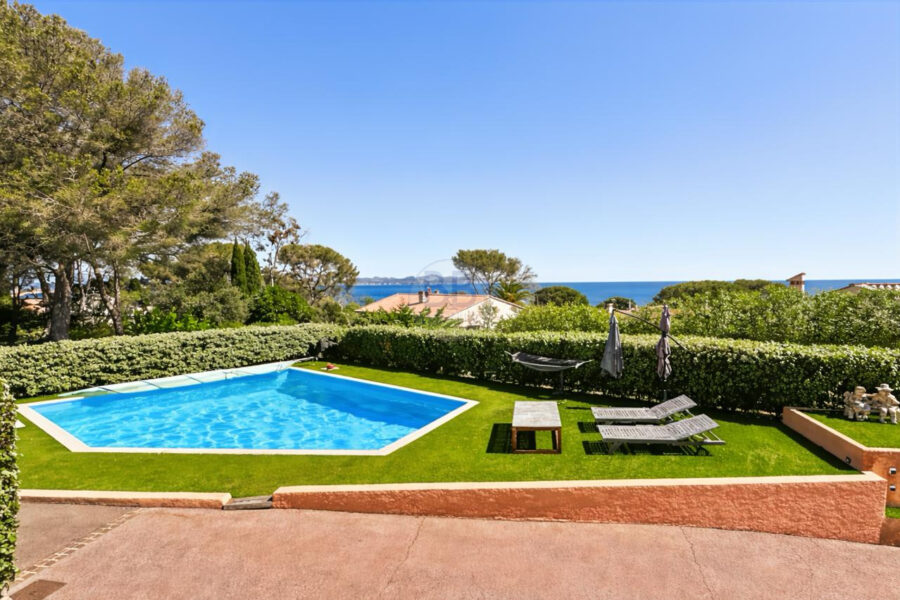 Maison à vendre à Les issambres