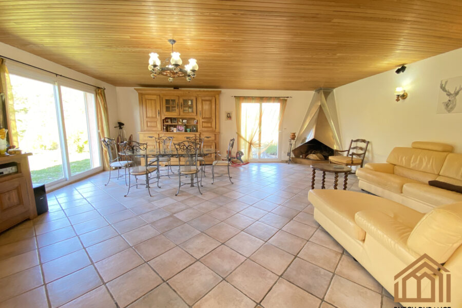 Maison à vendre à Montjay