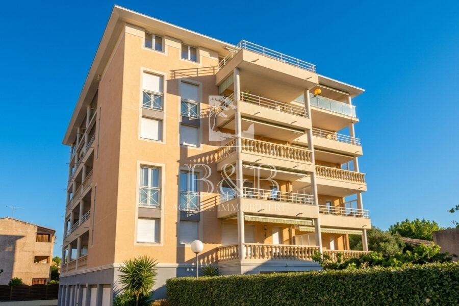 Appartement à vendre à Saint-raphaël