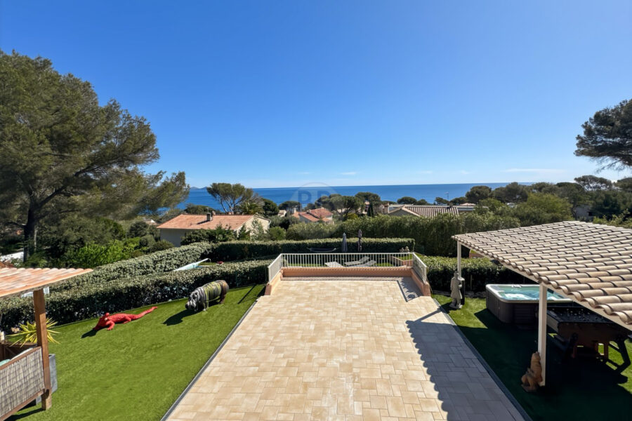 Maison à vendre à Les issambres