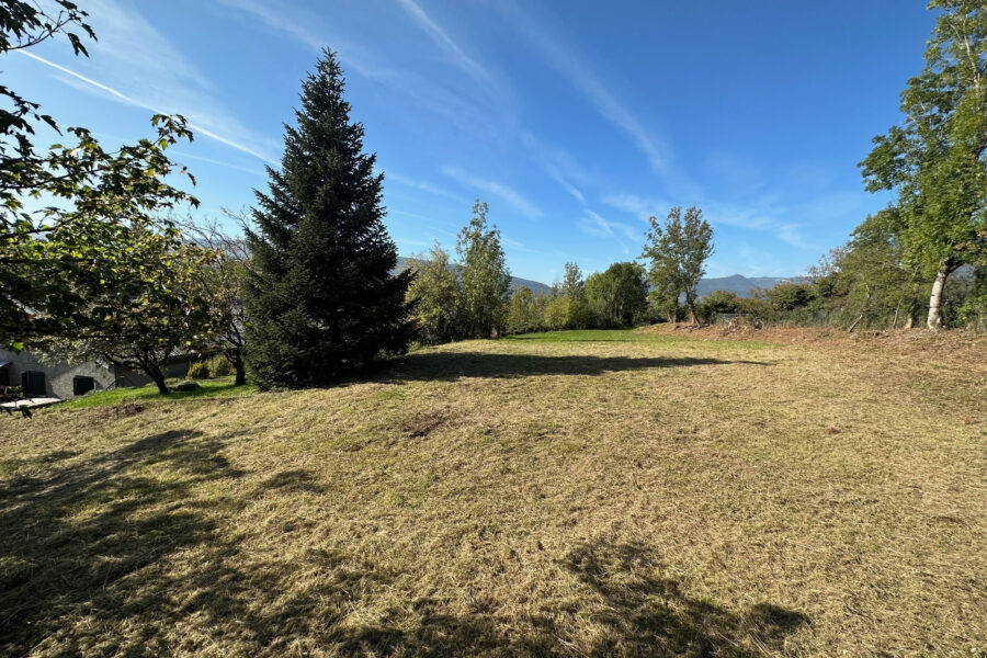 Terrain à vendre à Lancrans
