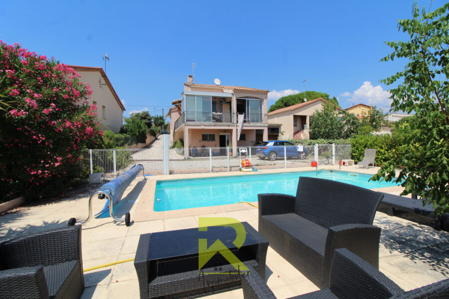 Maison à vendre à Castelnau-de-guers