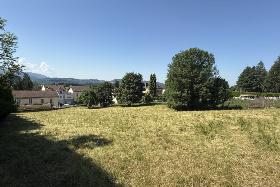 Terrain à vendre à Celles-sur-durolle
