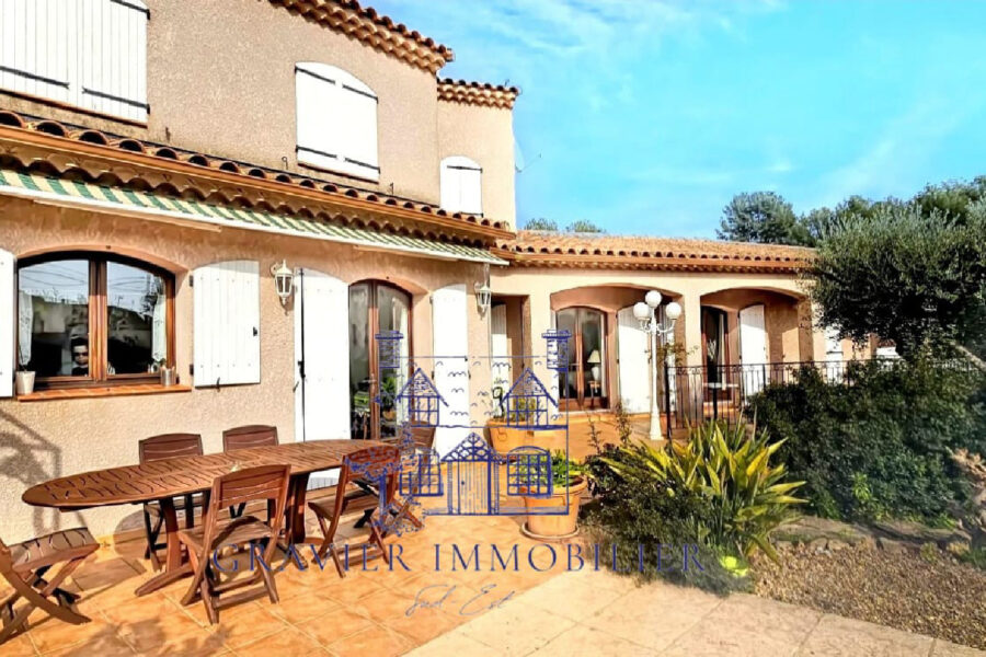 Maison à vendre à Saint-cyr-sur-mer