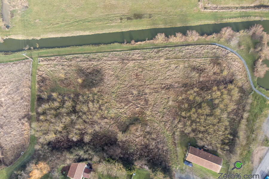 Terrain à vendre à Champagné-les-marais