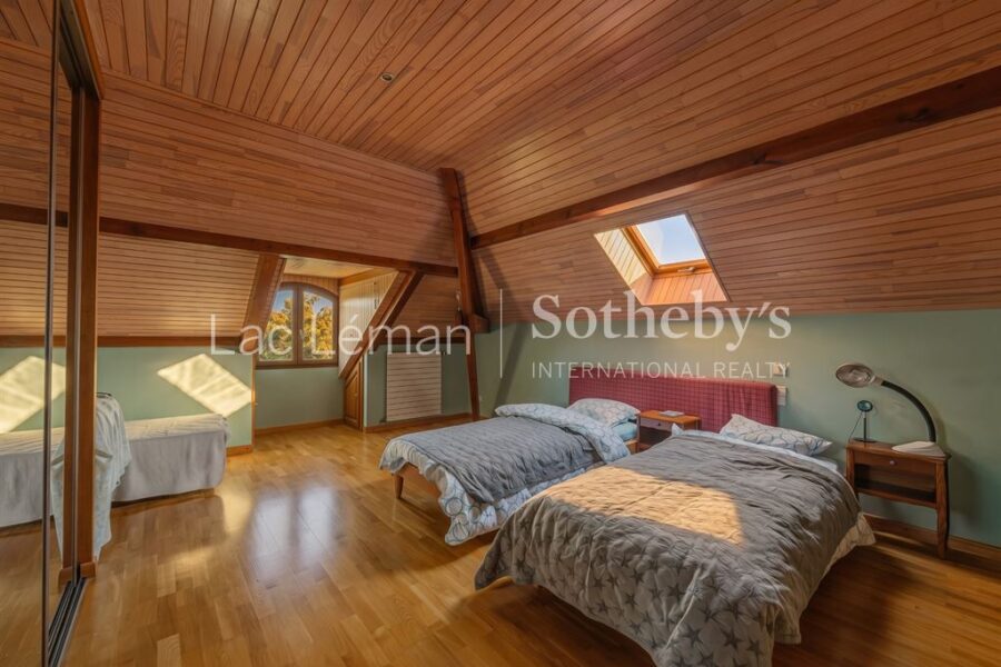 Maison à vendre à Nernier — Vue montagne — photo 14