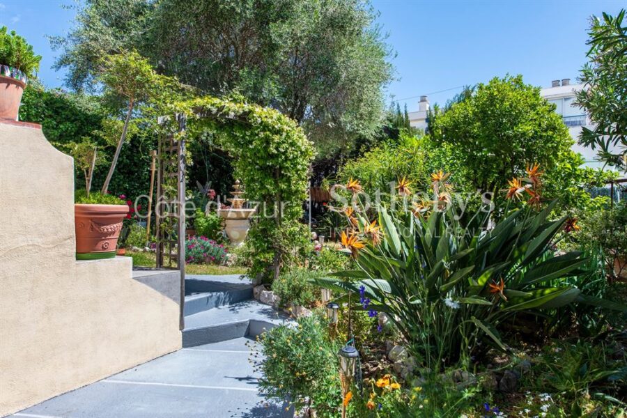 Maison à vendre à Nice — Vue nature — photo 4