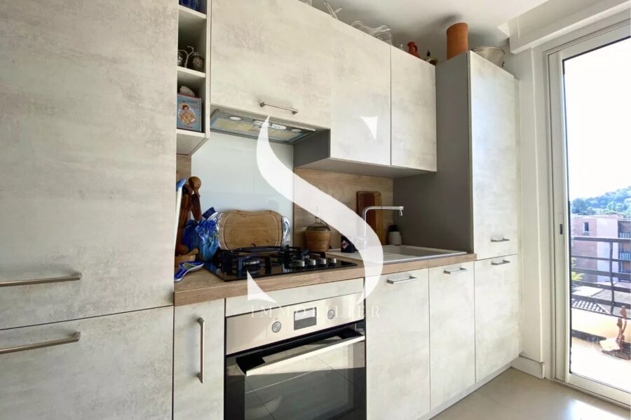 Appartement à vendre à Vallauris — Vue montagne — photo 5