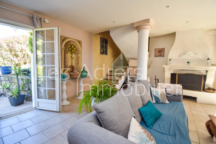 Maison à vendre à Les adrets-de-l&rsquo;estérel — Vue montagne — photo 12