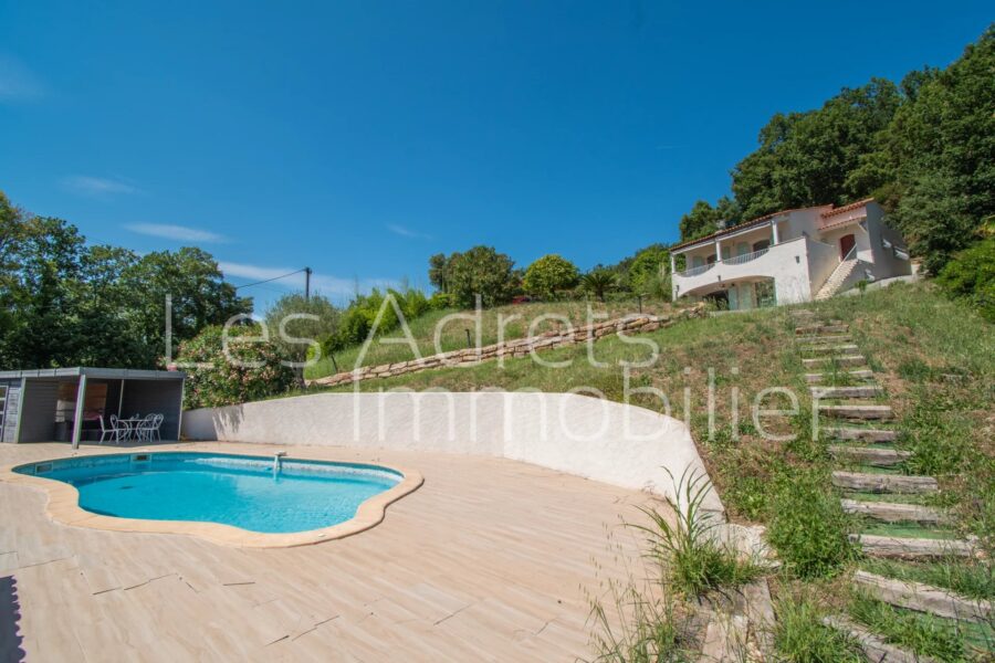 Maison à vendre à Les adrets-de-l&rsquo;estérel — Vue montagne — photo 2