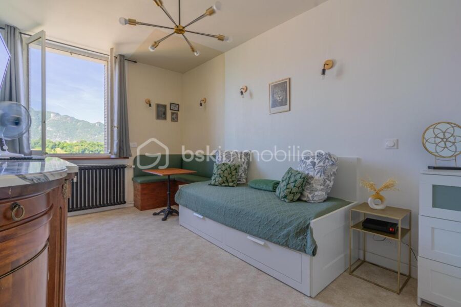 Appartement à vendre à Aix les bains — Vue montagne — photo 2