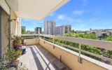 Appartement à vendre à Charenton le pont — Vue sur la ville — photo 1