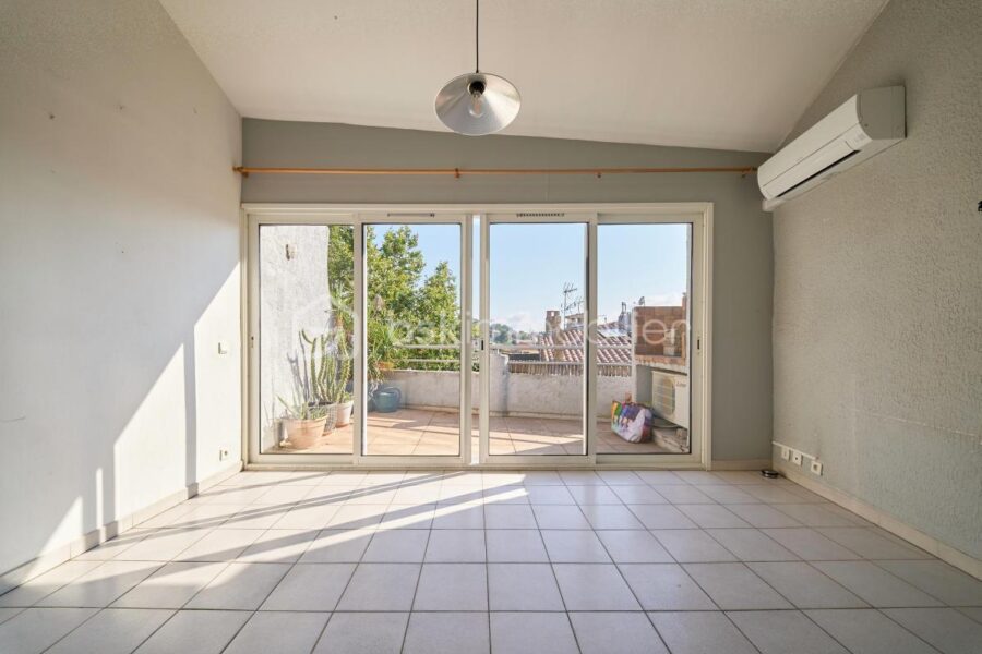 Appartement à vendre à Le beausset — Vue sur la ville — photo 2