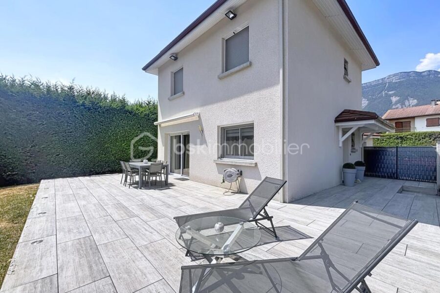 Maison à vendre à Saint ismier — Vue montagne — photo 2