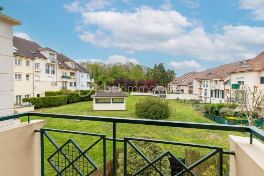 Appartement à vendre à Claye souilly — Vue parc — photo 1