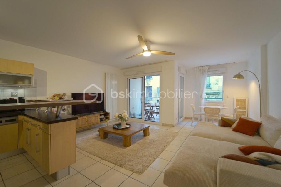 Appartement à vendre à Annecy — Vue montagne — photo 2