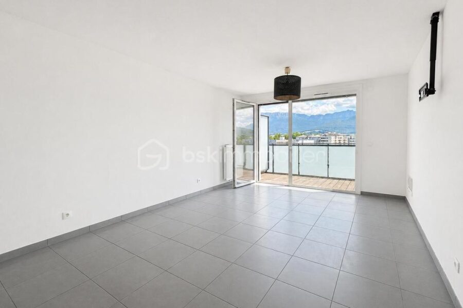 Appartement à vendre à Annecy — Vue montagne — photo 2