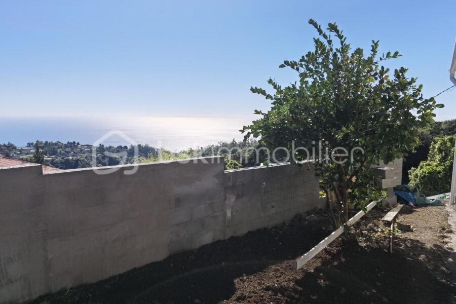 Maison à vendre à Saint denis — Vue mer — photo 2