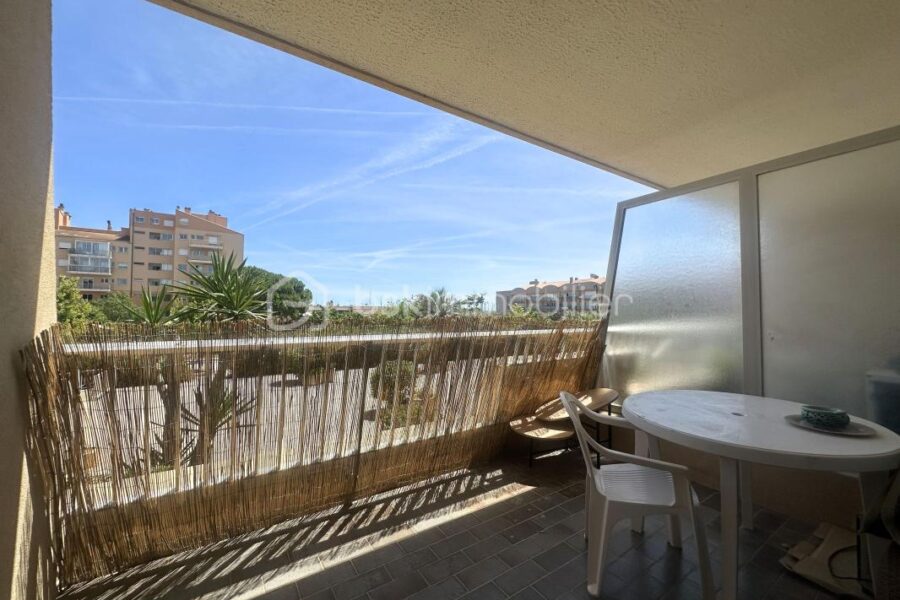 Appartement à vendre à Hyeres — Vue mer — photo 2