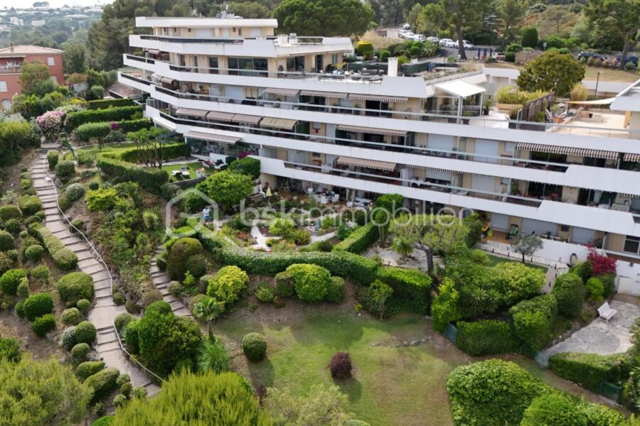 Appartement à vendre à Villeneuve loubet — Vue mer — photo 2