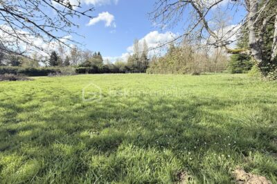 Terrain à vendre à Lamarche sur saone