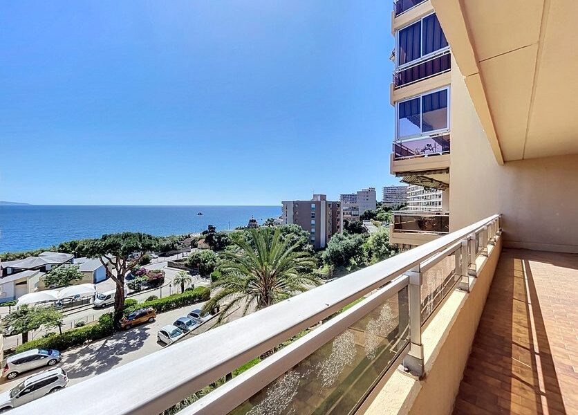 Appartement à louer à Ajaccio — Vue mer — photo 1