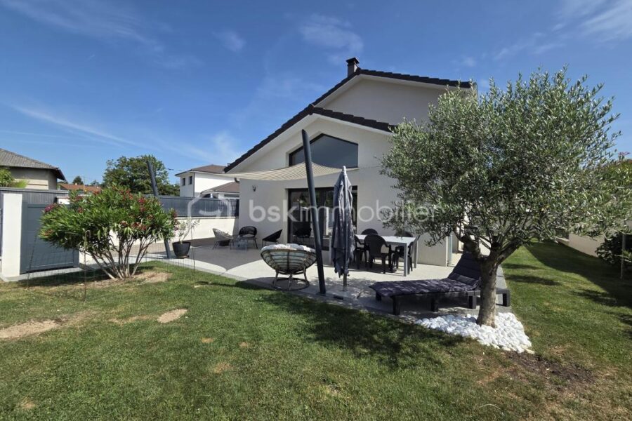 Maison à vendre à Moirans — Vue montagne — photo 2