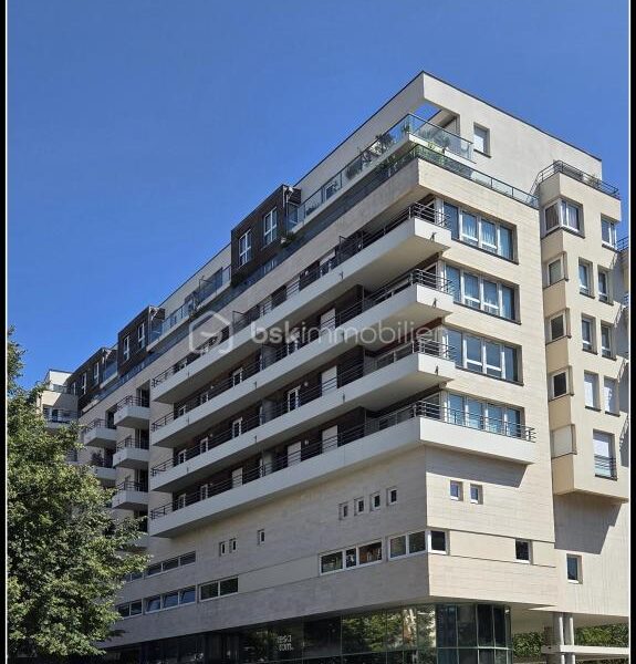 Appartement à vendre à Lille — Vue sur la ville — photo 2