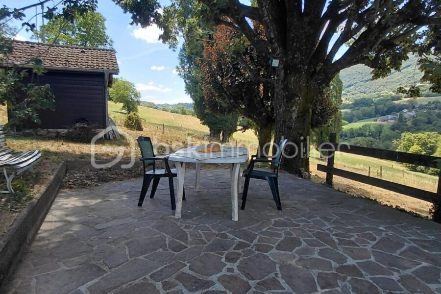 Maison à vendre à Moye