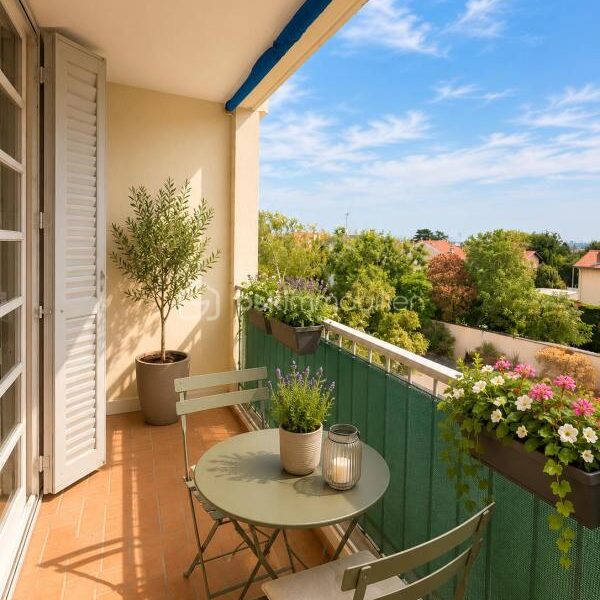 Appartement à vendre à Pierre benite — Vue nature — photo 1