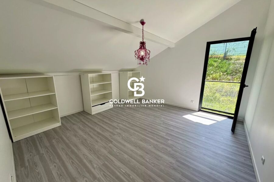 Maison à vendre à Cranves-sales — Vue montagne — photo 9