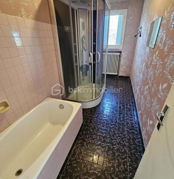 Maison à vendre à Noailly