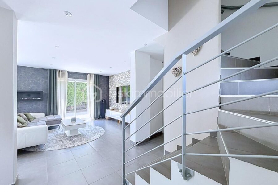 Maison à vendre à Saint ismier — Vue montagne — photo 11