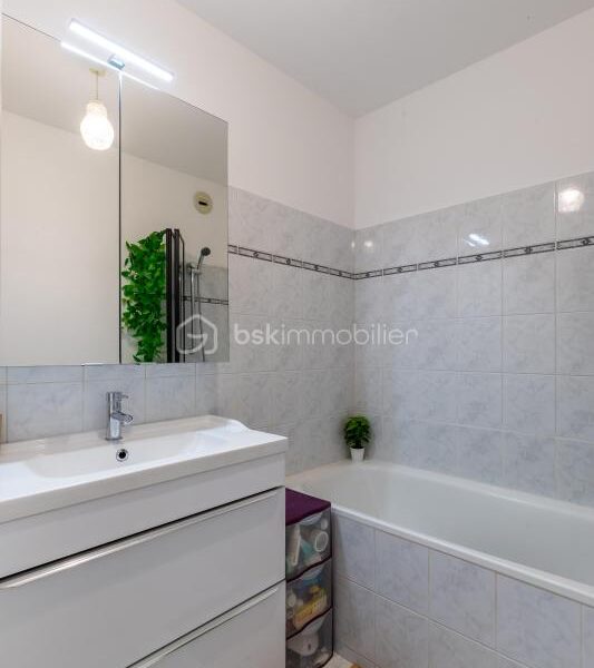 Appartement à vendre à Claye souilly — Vue parc — photo 11