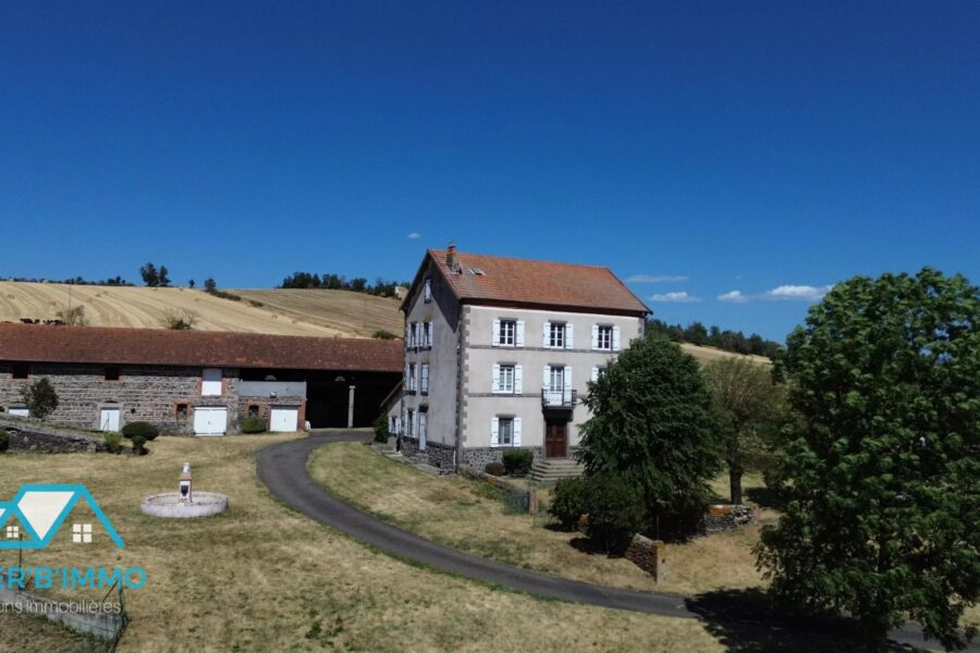 Maison à vendre à Saint-privat-du-dragon — Vue montagne — photo 2