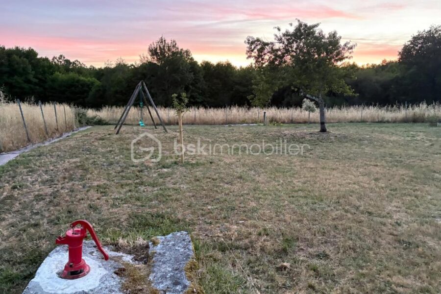 Maison à vendre à Le fouilloux — Vue nature — photo 1