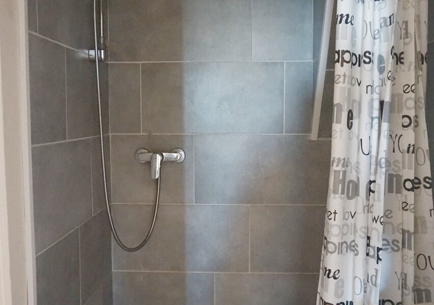Appartement à louer à Neuvic