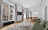 Appartement à louer à Paris 16ème — Vue sur la ville — photo 2