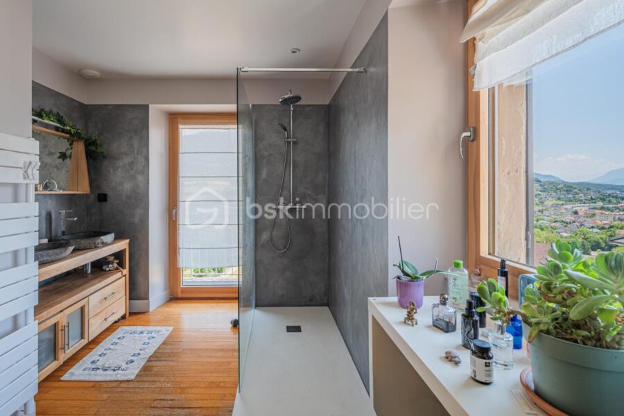 Maison à vendre à Aix les bains — Vue montagne — photo 14